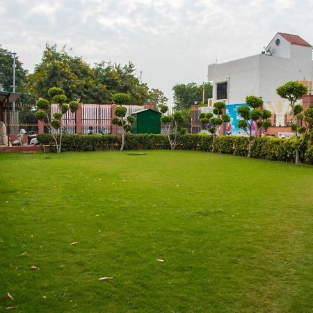 Hotel Sourav Park Inn Agra アーグラ エクステリア 写真
